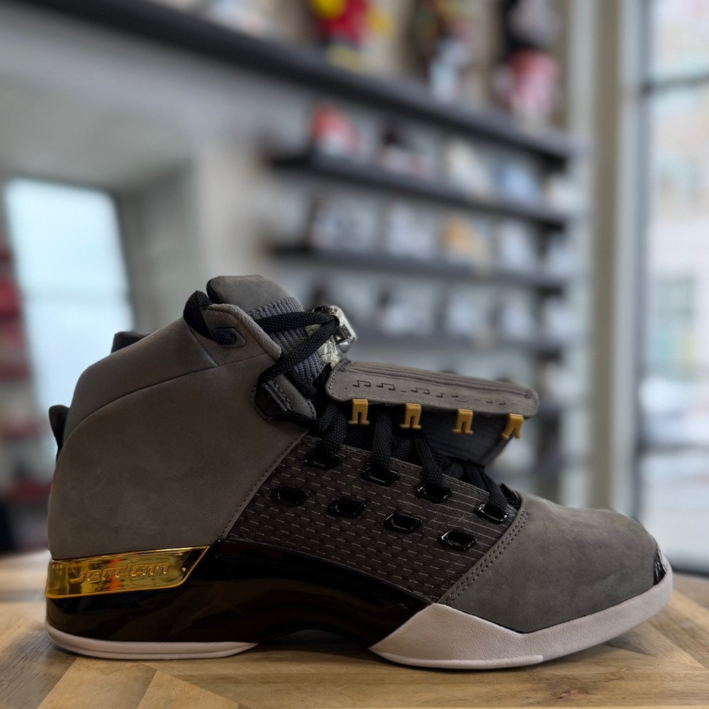Retro 17